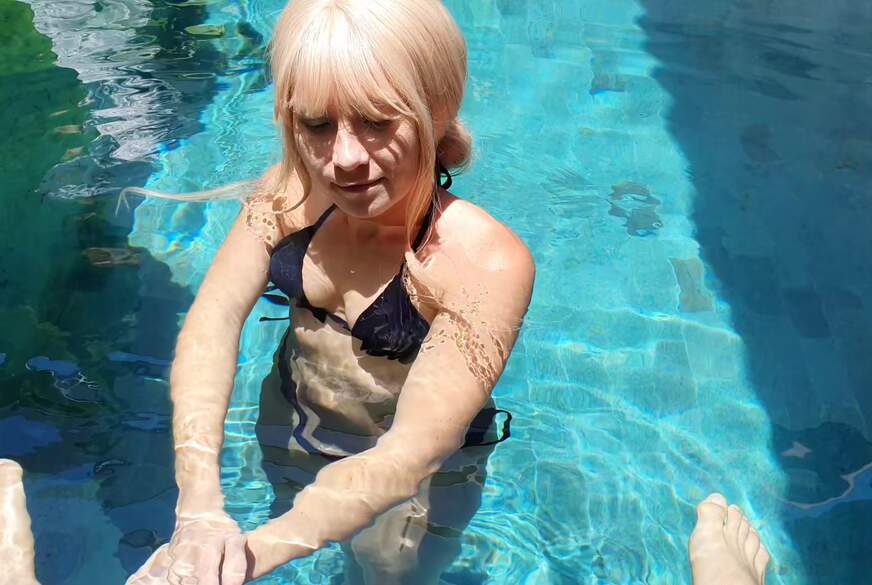 A**************e!!! Verbotener Sex endet mit S****aSCHLACHT! FREMDER BADEGAST S*****t MICH VOLL!! von Lea-Stern