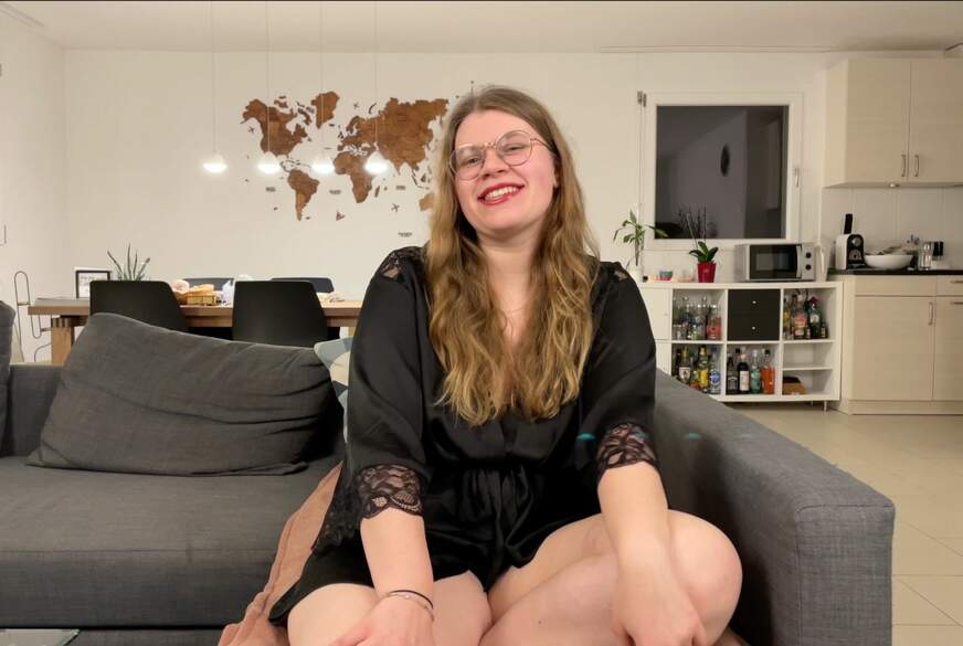 Linalovex: Wenn das meine Eltern wüssten! Mein erster Orgasmus vor der Kamera!!