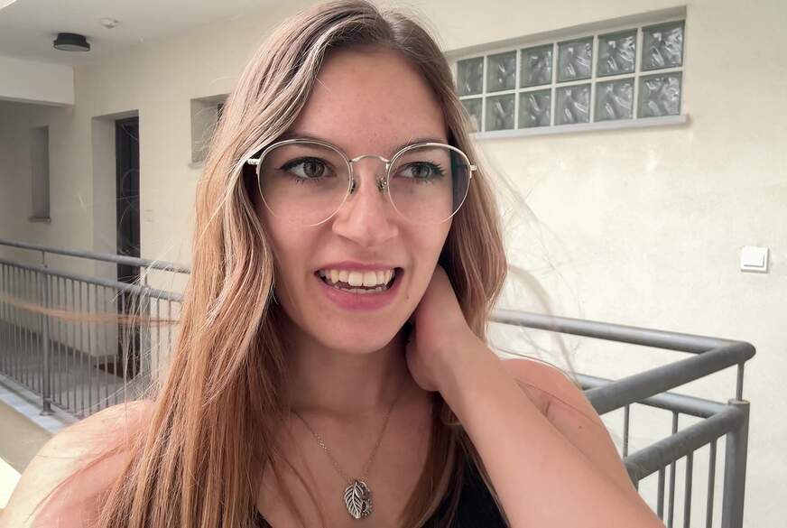 ZU KRASS?! Fan ZUHAUSE besucht und g*****t! von LuckyLucy18 pic2