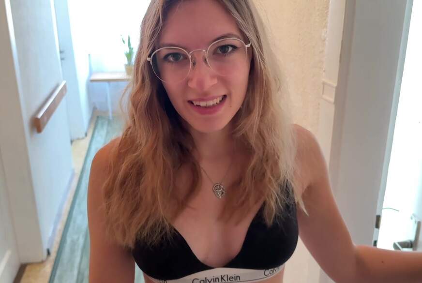Er BETRÜGT seine Frau!! HOTELGAST b****t mein geilen T***yKÖRPER! von LuckyLucy18 pic4