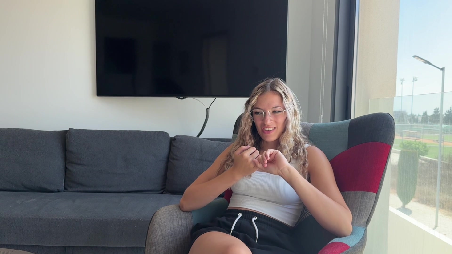 Ich habe einfach den Freund meine Schwester ausgespannt ?