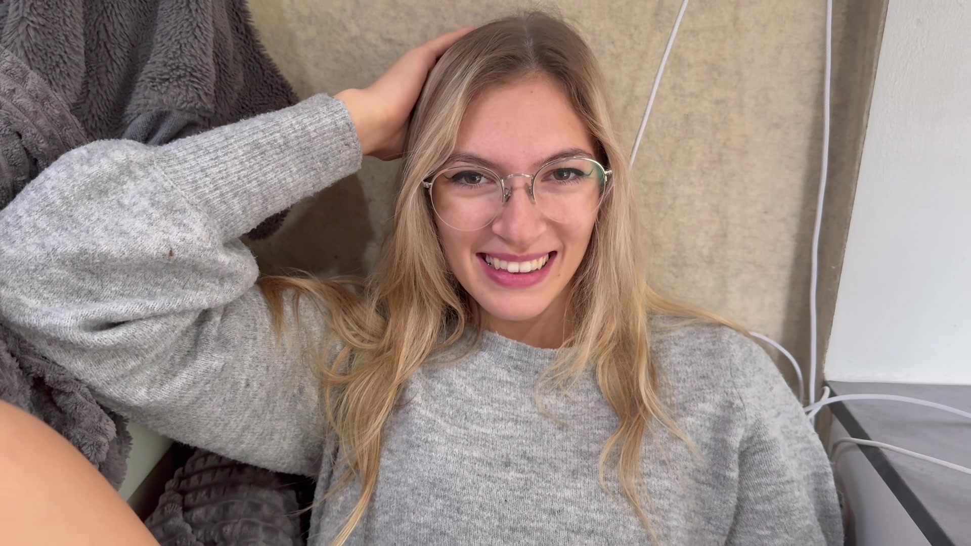 Habe gerade mit meinem Kumpel wahrheit oder pflich t gespielt als wir alleine waren aus langeweile . allerdin gs war es diesmal ein ziemlich versautes spiel... dildo p lug und geil durchgefickt!