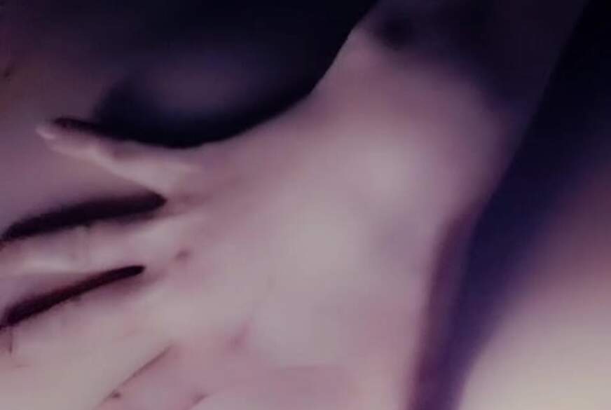 AubreyLoo: Spass beim Masturbieren