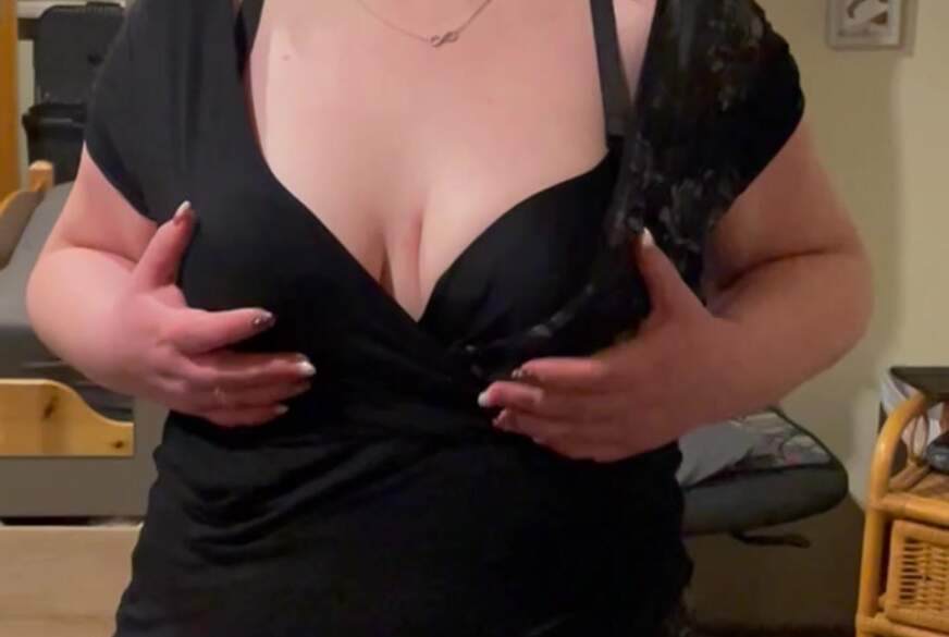 Jackyjett: Stripen und M****i A***h Dildo MOV