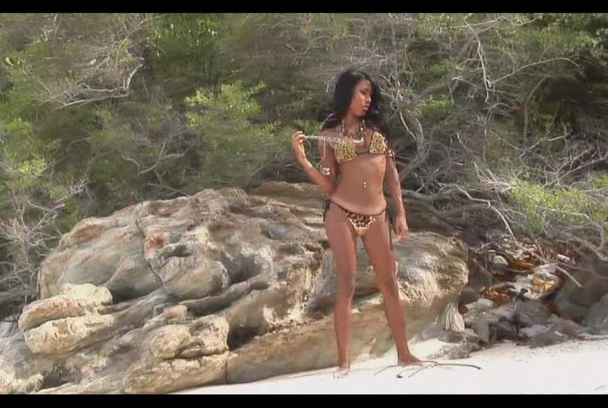 J**gle Beach Masturbation von Asianc*m69 pic2