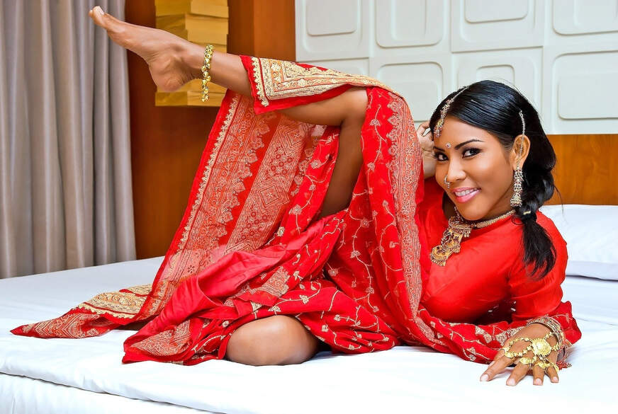 Indian Trans Hot Looks Masturbation von Asianc*m69 pic3