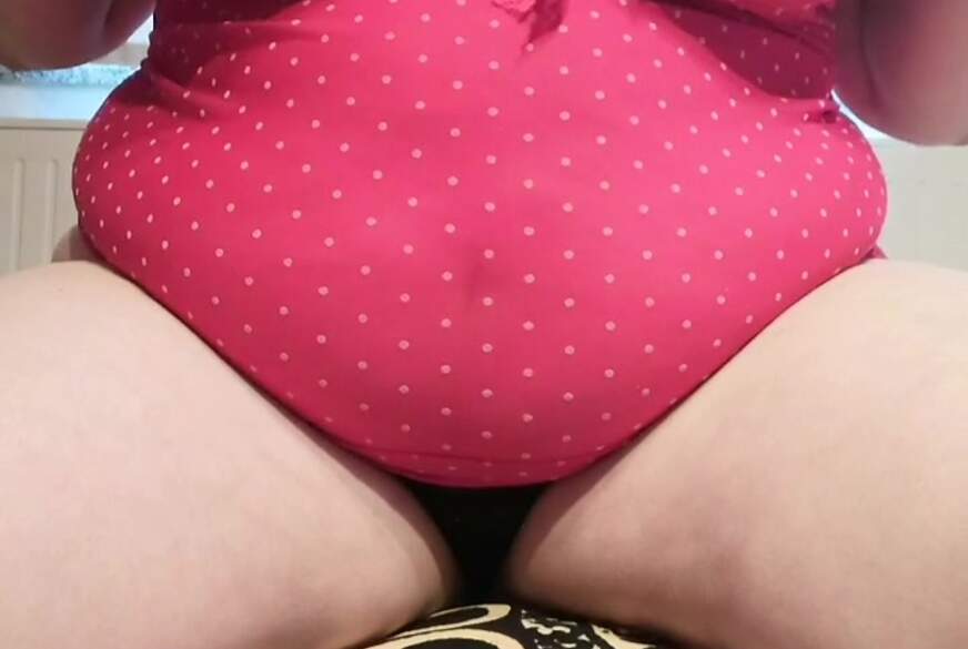 Heiße Brustmassage mit Öl von Roxanne1 pic3