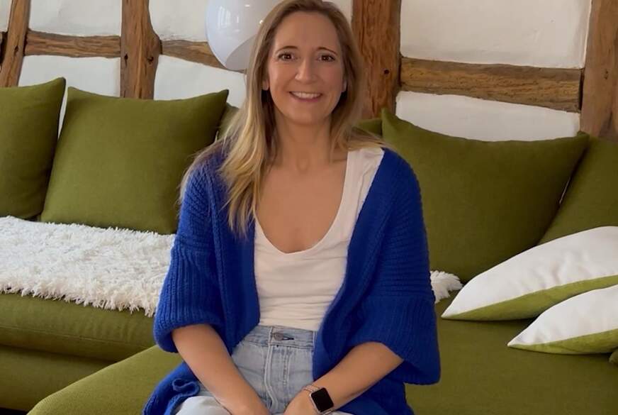 Das erste Mal P***y Aktion! Ich traue mich endlich! von HannaHancok