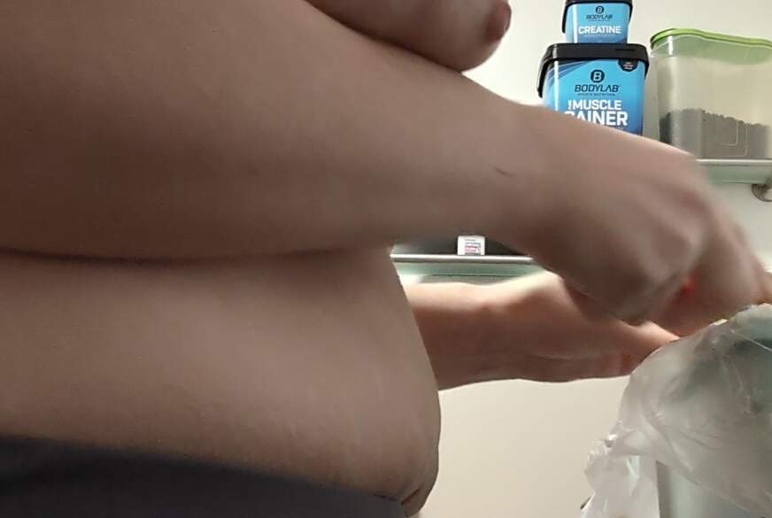 Gutelaunefee: kochen, mit brüsten