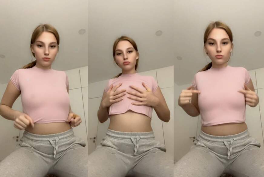 MajaSofie: Ich reite mit meiner engen T**nie P***y einen RIESENDILDO für dich..