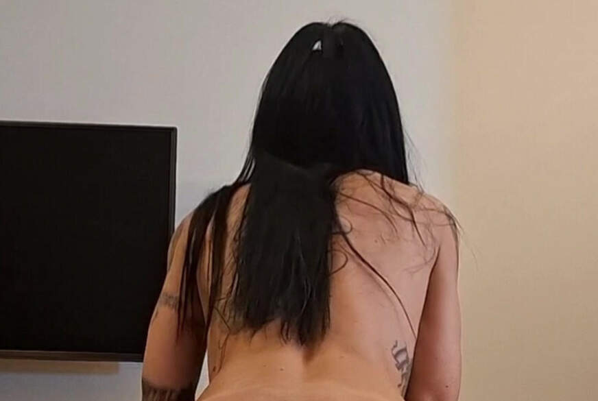 Geiler ritt in F**zt und A***h mit rein s******n und C******e von KiraVyxen