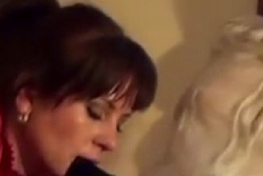 Urin Dre**r, P**s und an und f**k uns von LittleSue