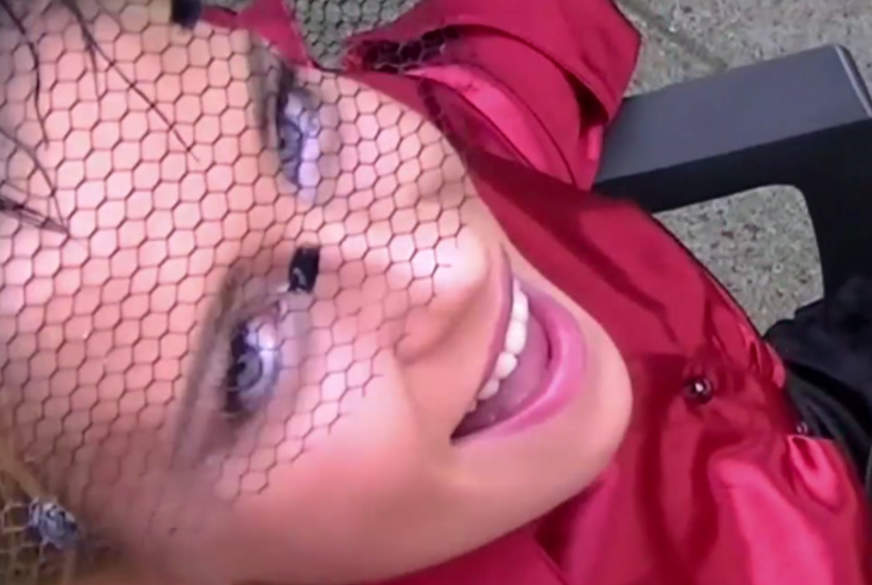 Smokie NS-f**k in sexy Nylonstrümpfen! von LittleSue