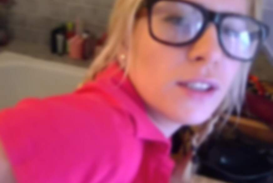 Für Natursektfans! P***e schlucken und P***y zurotzen!!! von LittleSue