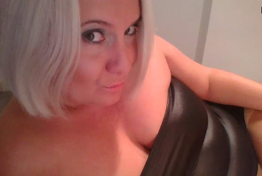 SaharaKaleah: Nylon Fetisch