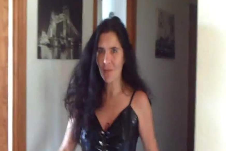 G*****t im Latexkleid! von zauberin pic4