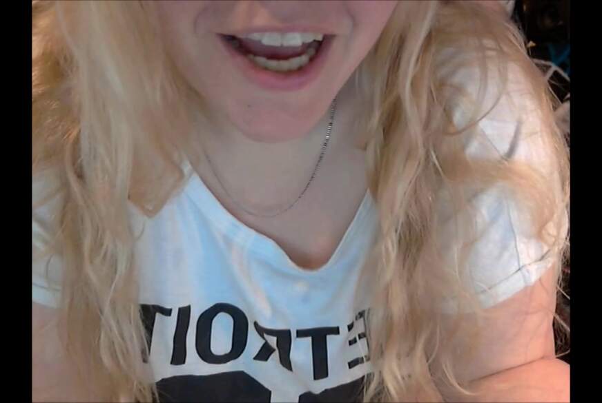 Vanessa-Jones: 685 -  GEILE V******tE BLONDINE.
