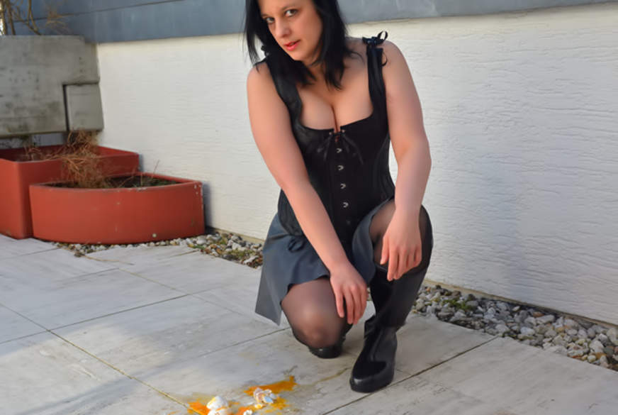 E**r-c******g in Gummistiefeln von MistressCoco