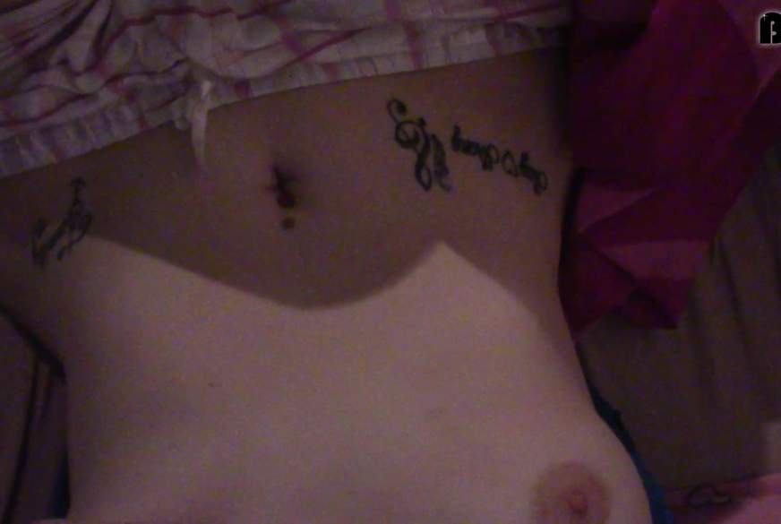 JessyJess: Alleine und geil :(