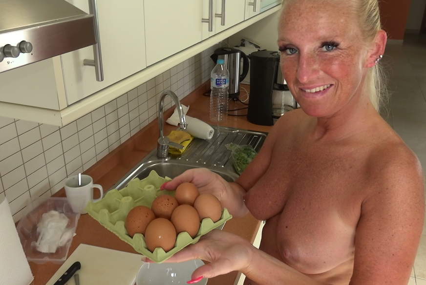 Der Rührei Trick - 2 E**r fehlen noch S*****z E********g von KacyKisha