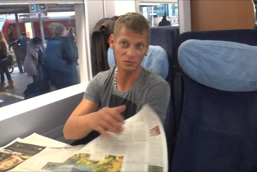 Krasse Nummer! B**wjob im ICE Zug Public von KacyKisha pic2