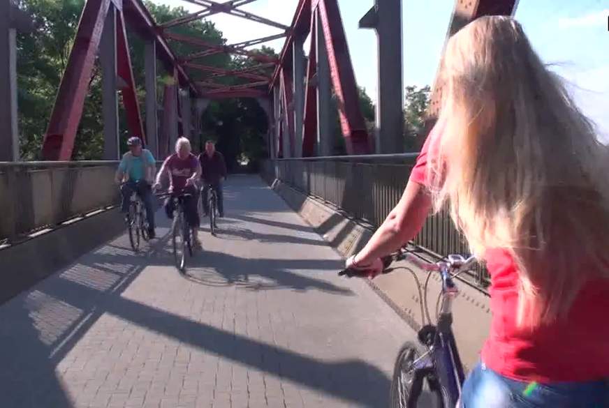 Die Total versexte Fahrradtour !! von KacyKisha