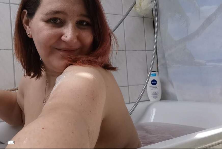 SINNLICHES PLANSCHVERGNÜGEN...KOMMST DU MIT IN DIE WANNE??? von Lea-Love