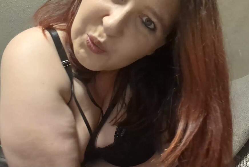 Lea-Love: GEILER ORGASMUS BRINGT MICH ZUR ZITTERNEN BEINEN!!!
