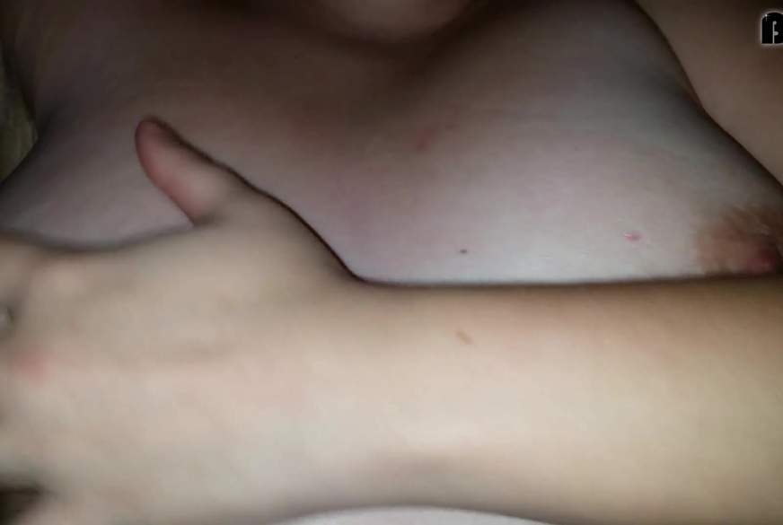 Rias: Geile Titten Massage