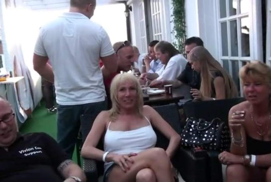 Public im Restaurant! von NadjaSummer pic2