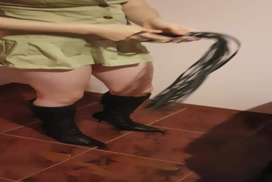 kittyxxxx: Im crazy police woman