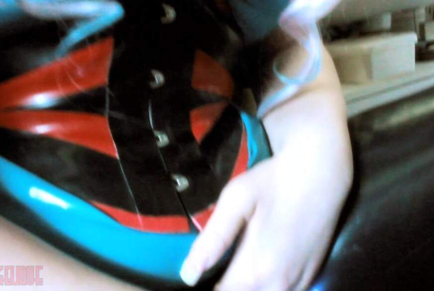 Avengelique: Kleine Gummi-P**s-Pause