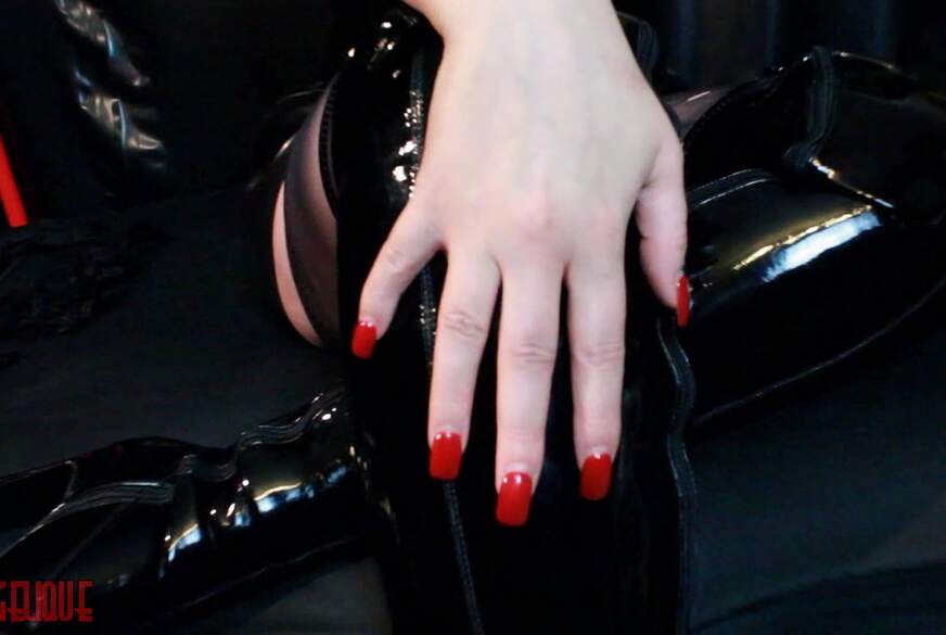 Avengelique: GLOVE FETISH 1 Wunschclip