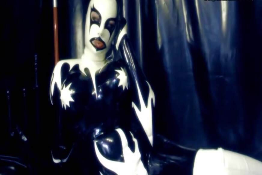 Avengelique: DAS GUMMI-PHANTOM