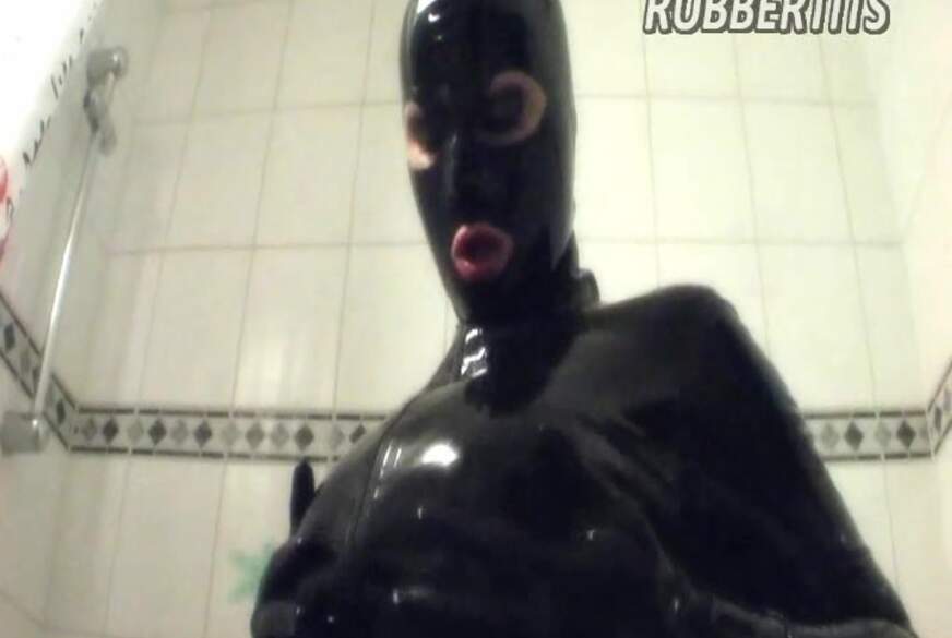 Avengelique: GEILER D*******k IM BAD