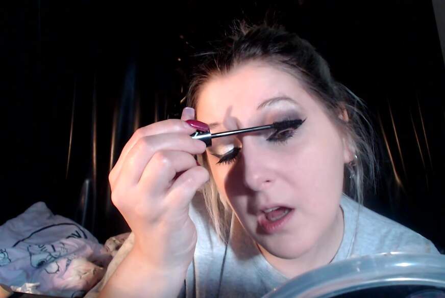 Wunschclip Make Up - sieh mir beim schminken zu du S*u von Avengelique pic3