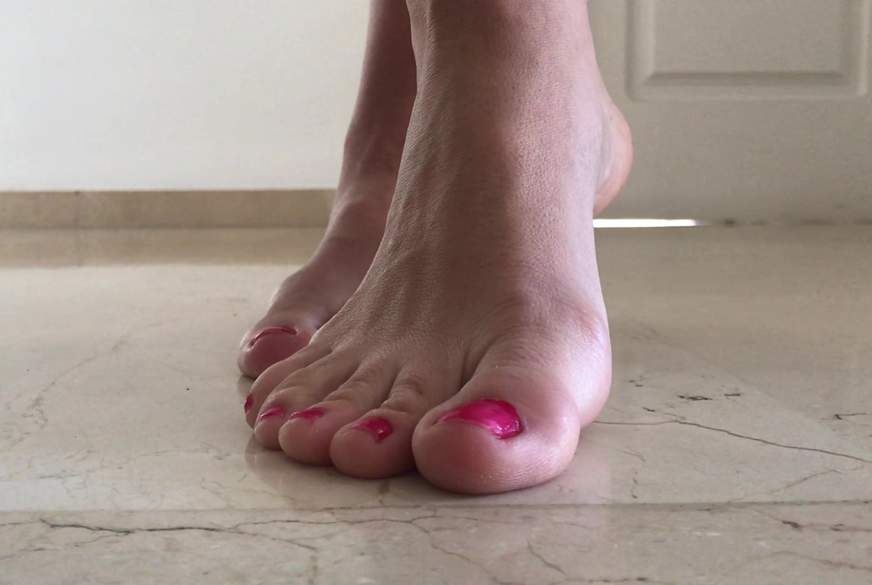 GustiSonnenschein: Tipp tapp - wer läuft hier?