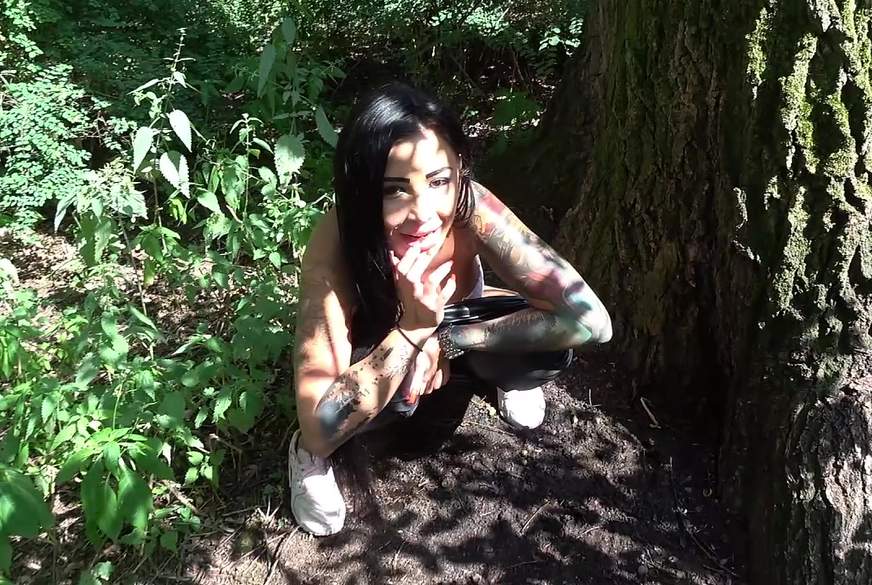 Outdoor geil a*******t von SnowWhite-Inked pic4