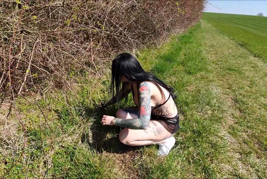 SnowWhite-Inked: Frohe Ostern und E**rsuche mit Schuss !
