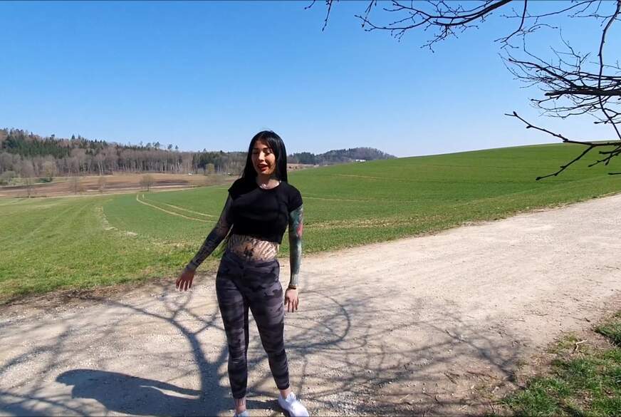 SnowWhite-Inked: Auf dem Land wird reing******t