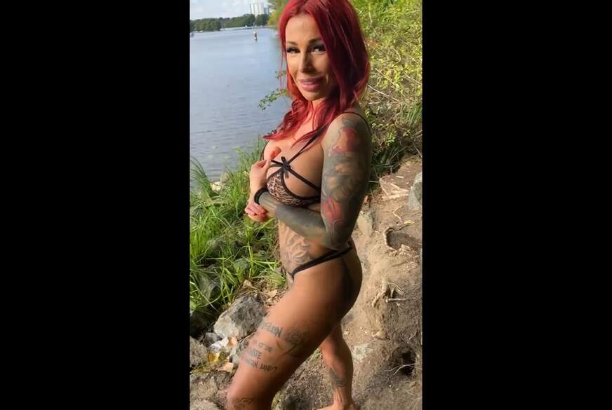 SnowWhite-Inked: Direkt am Badesee