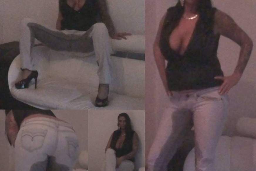 Pipi in der Jeans von Busen-Maus