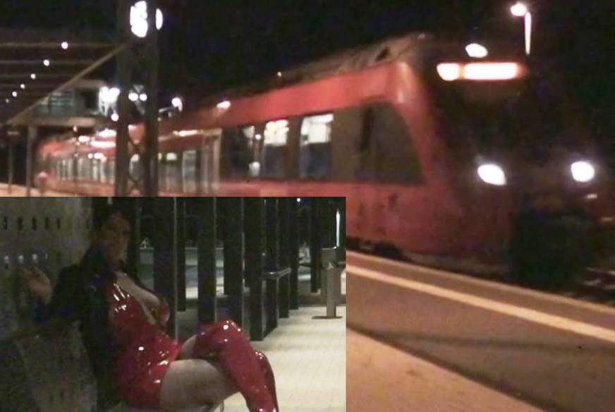 Public TG Date von Busen-Maus