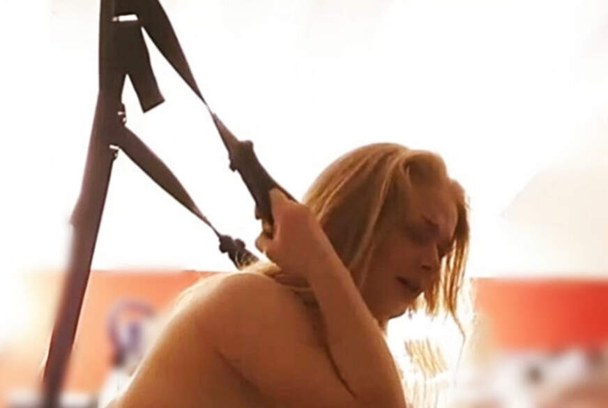 SCHAUKELN bis zum ORGASMUS von B**yb**w