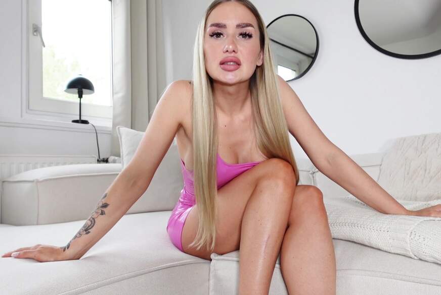 .CC. Vorgeführt! Die ungef****e M********t! von KiraGold