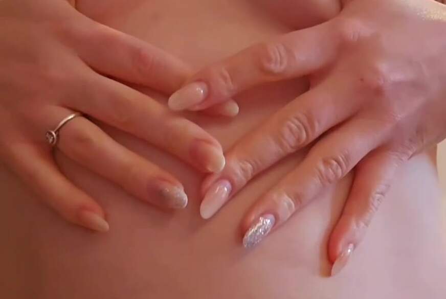 Emilya*a: Titten Massage