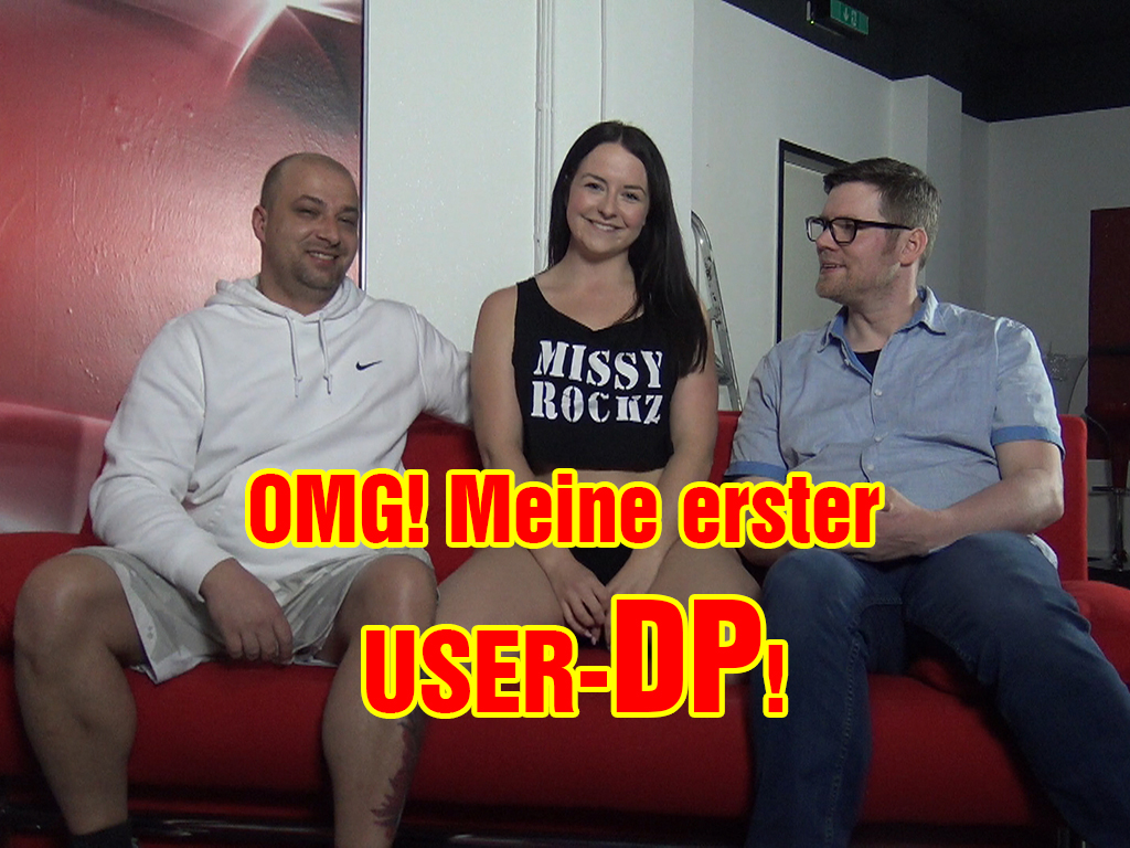 OMG! Mein erster USER-DP!!! Ich habe jetzt so lange gewartet und hatte einfach wieder Bock auf einen Dreier mit zwei geilen Schwänzen! Ich konnte einfach nicht anders und habe mir gedacht, ich mache was besonderes und lade mir dieses Mal ZWEI User ein und mache meinen ersten #USER #DP! Wie du dir sicher vorstellen kannst, waren die zwei direkt Feuer und Flamme dafür. Also legten die zwei auch direkt los und benutzten mich als ihr kleine persönliche Dreiloch Stute!!! Oh Man(n), war das wieder geil!!! Ich glaube sowas sollte ich öfter mit zwei Usern machen! Soll ich dich das nächste Mal einladen?