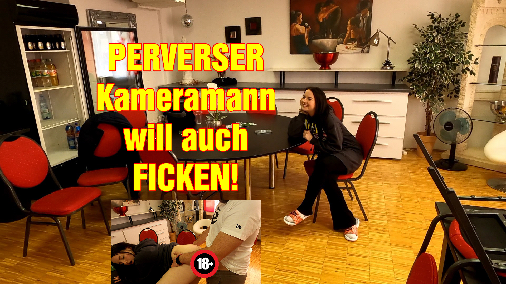 PERVERSER Kameramann will auch FICKEN! Ein langer Drehtag geht zu Ende und ich bin mit meiner Ausbeute sehr zufrieden. Aber dann kommt der Kameramann in den Pausenraum und er meint wohl dass er jetzt auch noch dran ist. Hat ihn wohl alles ziemlich geil gemacht! Naja irgendwie kann ich das ja verstehen ;) Also warum nicht noch einen geilen Fick ;) Hättest du es auch nicht aus gehalten?