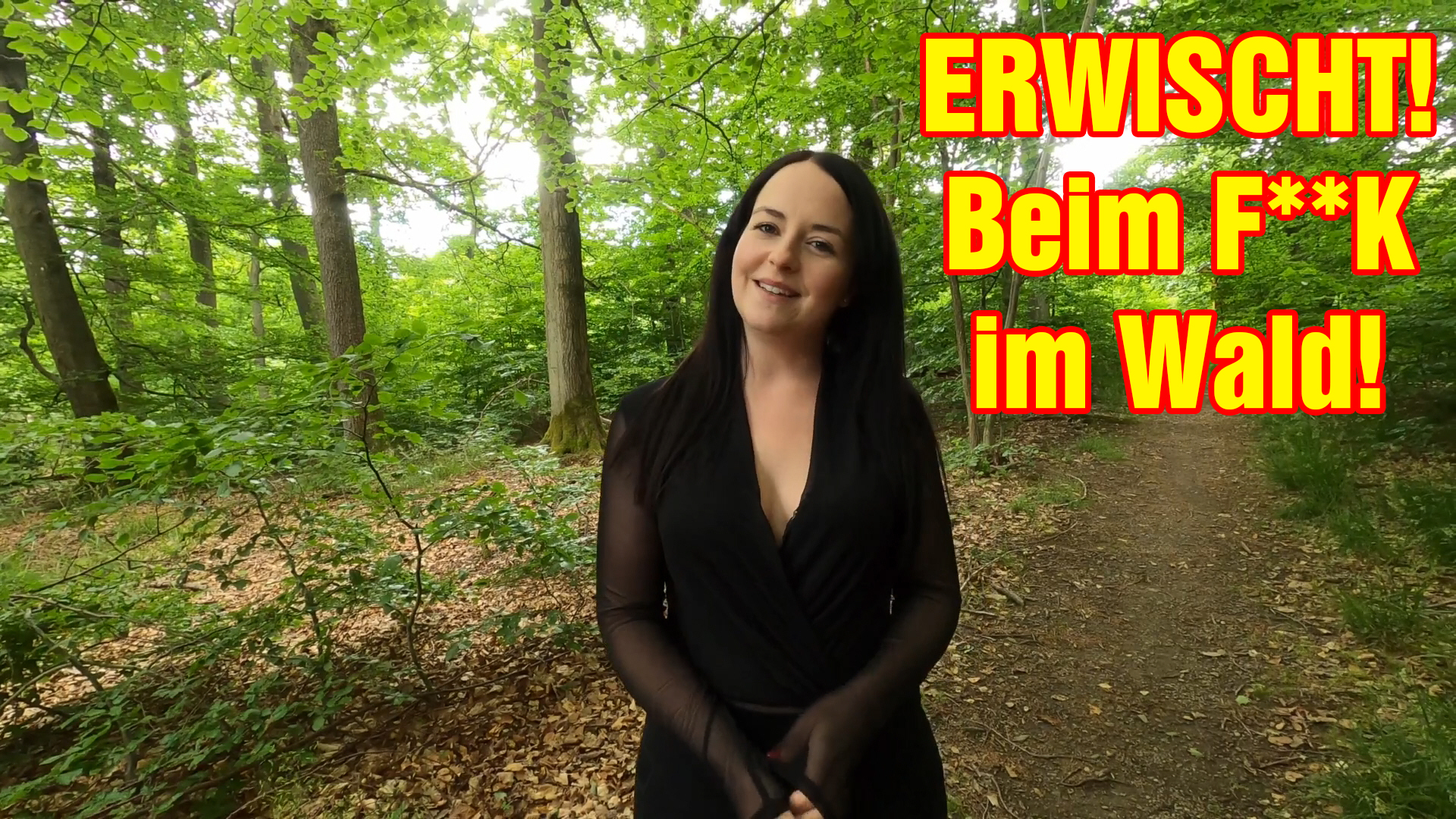 Ok, das war mal wieder krass! Ich bin unterwegs im Wald und will einfach etwas wandern und was passiert mir Tollpatsch, ich verlaufe mich! Aber zum Glück kommt dieser Typ vorbei und erklärt mir, dass es gar nicht so weit weg eine Beschilderung gibt. Sehr nett von ihm und als Dank will er dann einen Dreh mit mir. Ok denke ich mir, hier sind wir doch ungestört. Von wegen ungestört, es dauert nicht lange und es kommt eine Gruppe Wanderer vorbei und erwischt uns, na super :D . Aber egal, als die dann endlich weg sind, machen wir einfach weiter, ich will ja schließlich seine geile Sacksahne haben. Wie hättest du reagiert, wenn du erwischt worden wärst?