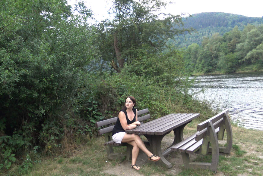 EmmaSecret: Was hab ich falsch gemacht? ERWISCHT! Großer S*****z steht bereit!